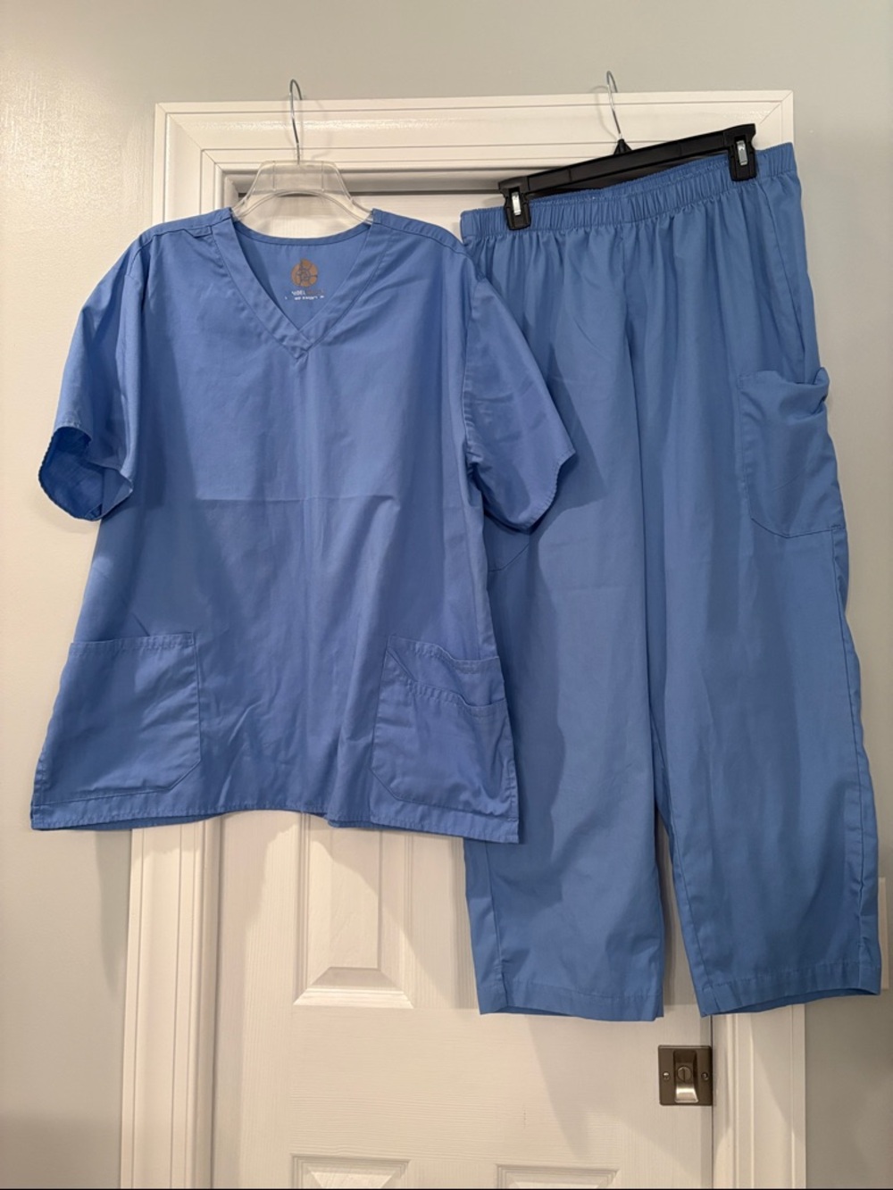 Women’s Scrubs Set